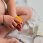 CREMA BABY Nuvoletta CORPO, VISO e LABBRA con olio di mandorle dolci, Elicriso, Calendula e Miele - immagine 3