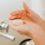 CREMA VISO SOLIDA Pelle Secca e Matura con Rosa Mosqueta, Melograno e Acido Ialuronico - immagine 3