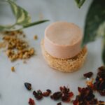 DETERGENTE VISO SOLIDO con Rosa Canina, Argilla e Camomilla - immagine 2